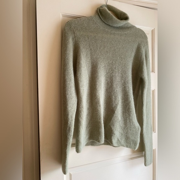 Ba&sh Mohair and Alpaca blend Lady Pullover Turtleneck Sweater Soft Green Size L - Picture 3 of 14